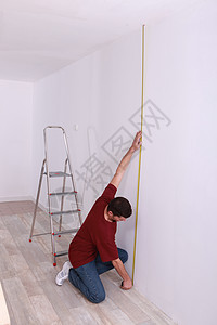 人墙丈夫男性磁带修理房子工作承包商天花板工匠男朋友图片