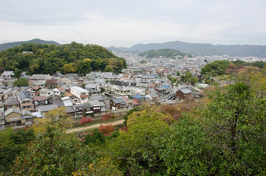 冰木吉市地标日落树叶天空旅游建筑天际景观生活风景图片