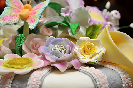 鲜花蛋糕甜点庆典食物巧克力奶油花朵花束玫瑰糕点圆形图片