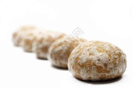 白色背景的姜饼食品食物面团糕点面粉作品饼干圆形糖果图片