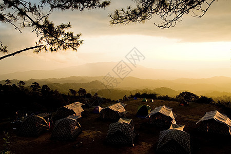 帐篷天空星星橙子灯光场景远足山脉假期行星天气图片