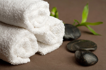 石头和毛巾岩石奢华温泉药品植物治疗环境竹子平衡黑色图片