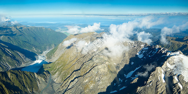 查看新西兰南部Fox Glacier图片