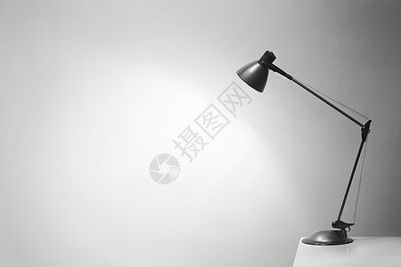 办公室灯治具灯具灯光电气照明台灯桌子点燃空白背景图片