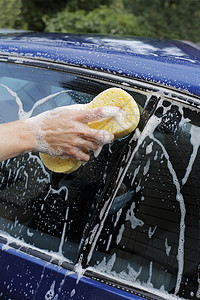 洗车窗户黄色肥皂打扫海绵洗涤图片