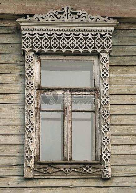 旧窗口玻璃雕刻木刻窗户房子灰色纹饰建筑镂空城市图片