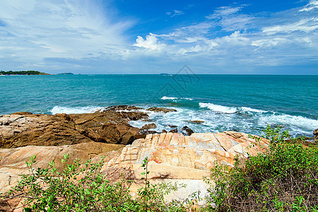 泰国萨米德岛伊迪利奇景色海滩海岸岩石风景天空太阳晴天叶子场景天气海浪图片