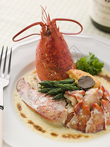龙虾精密器和罗伊克罗特白酒餐具海鲜香菜奶制品甲壳食谱白汁蔬菜动物图片
