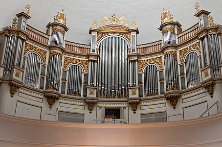旧器官管子古董金属音乐乐器建筑管道宗教柱子教会图片
