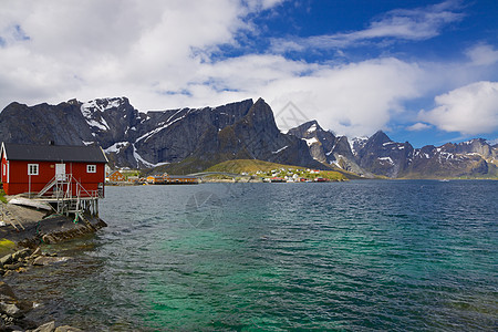 挪威湾小屋峡湾大豆房子山峰风景山脉胜地钓鱼旅游背景图片