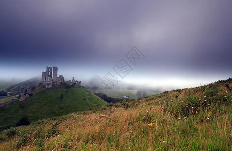 英格兰科夫城堡魔法建筑学历史薄雾遗迹阴影石头英语黑暗时代天空图片