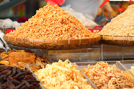 中国市场上的干虾干虾水平海鲜美食店铺贝类食物图片