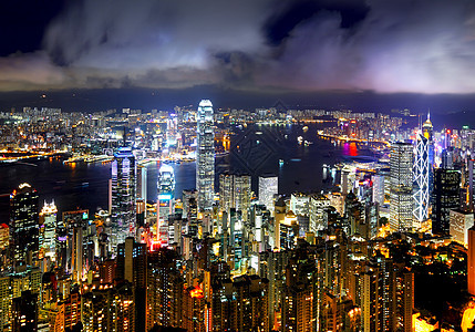 从峰值开始夜视香港建筑玻璃旅游经济天空码头场景旅行港口金融图片