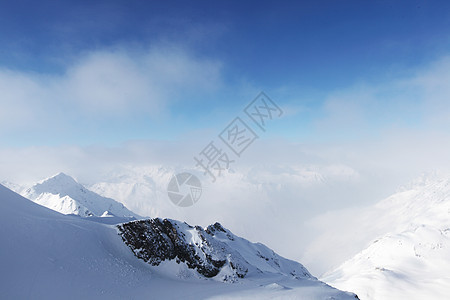 平面顶部远足旅行天空全景单板高山滑雪风景冰川运动图片