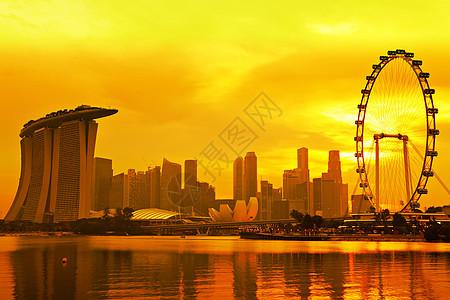新加坡日落金色的天线图片