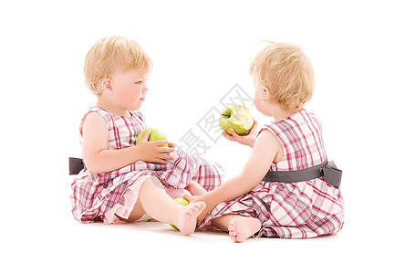 双胞胎女性活力赤脚营养孩子女孩们女孩姐妹幼儿孩子们图片