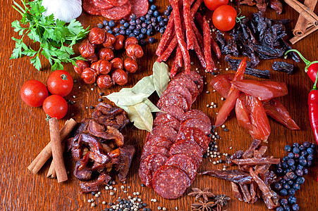 肉类和香肠木头厨房美食治愈香菜团体炙烤火腿蔬菜猪肉图片