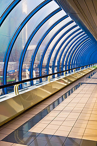 商业桥梁窗户晴天生长大厦蓝色玻璃建筑公司办公室城市图片