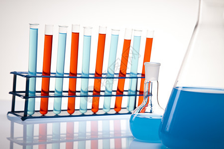 装有液体颜色的实验室玻璃危害技术卫生探索学习药店解决方案化学蓝色科学图片