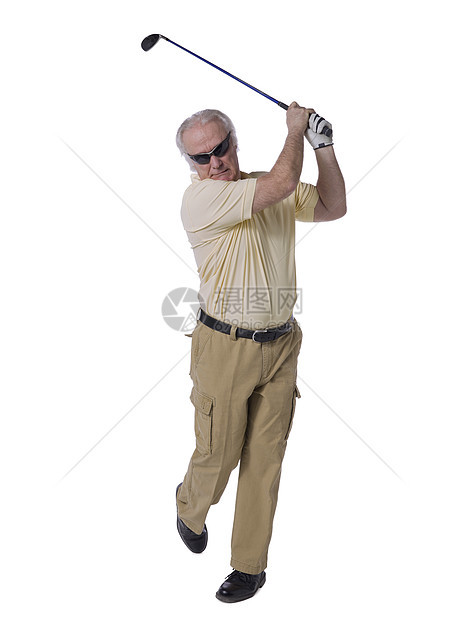 老年男子高尔夫球手推杆祖父活动球手球座夫球课程退休闲暇高尔夫图片