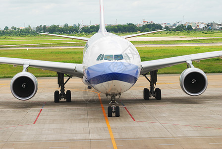 飞机正在征税车辆运输技术飞行翅膀机场涡轮假期机身喷射图片