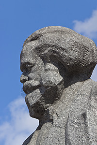 卡尔马克思天空经济学家蓝色创始人纪念馆纪念碑中心戏剧性正方形图片