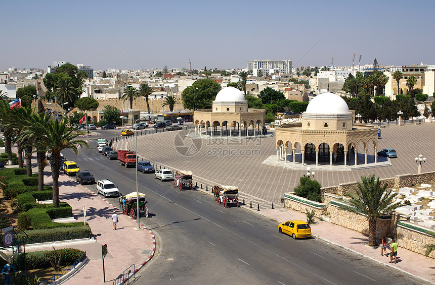 突尼斯和非洲蒙塔斯蒂尔族类型天线审查城市柱子景观街道建筑旗帜全景大理石图片