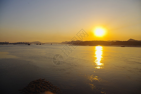长江的阳光下雨日光海湾晨报环境薄雾海洋色调地质学白内障图片