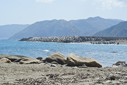 布鲁罗海滩 墨西拿 西西里盐沼海景地平线群岛岩石兄弟海岸线石头全景小岛图片