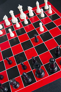 象棋游戏女王白色线条盒子骑士正方形娱乐典当主教红色背景图片