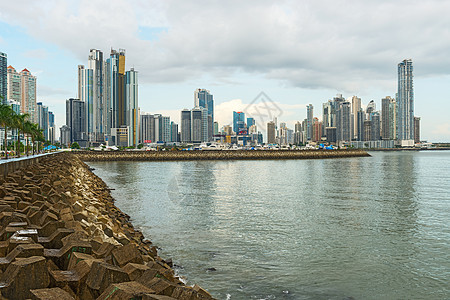 巴拿马市中心天线公寓风光摄影摩天大楼景观外观水平建筑都市天空图片