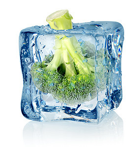冰中的花椰菜图片