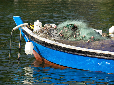 渔船钓鱼浮标缠绕海岸码头绳索船头齿轮海洋漂浮图片