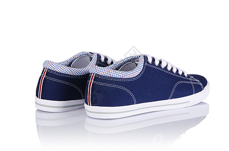 久利谈博格巴即将复出：8号球衣是摩纳哥的幸运数字，我祝他好运