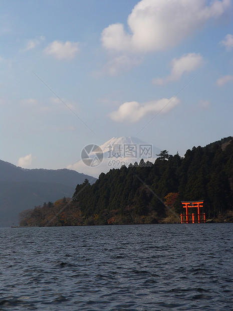 日本箱根富士山和鸟取门图片