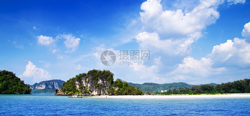 岛屿天堂沿海娱乐悬崖天空异国岩石旅游晴天海浪图片