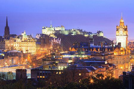 黄昏时的爱丁堡图片