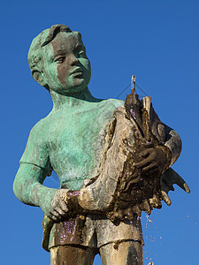 喷泉水池石头青铜花园绿色池塘喷口雕像图片
