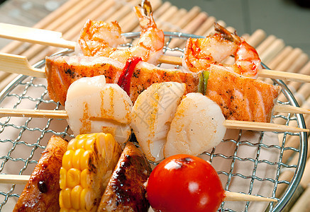 日本菜类海产食品蔬菜白色烹饪海鲜盘子美食沙爹烧烤竹子餐厅食物图片