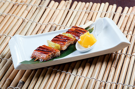 日式日本单菜海产食品食物竹子烹饪烧烤盘子美食海鲜推介会餐厅鳗鱼图片
