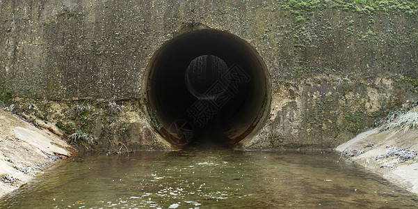 排水管道石头灌溉建筑学港口蓝色电缆喷泉纪念碑激流插座图片