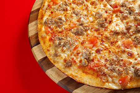 家自做的比萨披萨脆皮碎肉小吃圆圈午餐地蜂食物育肥餐厅圆形图片
