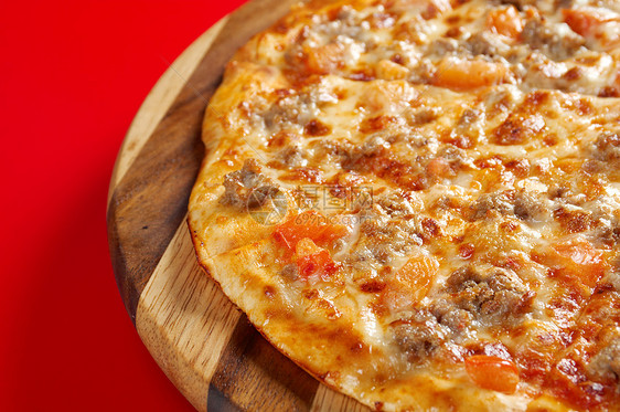 家自做的比萨披萨脆皮圆圈育肥碎肉圆形地蜂餐厅食物午餐小吃图片