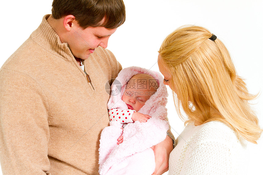 新生儿婴儿和家庭女儿工作室爸爸妈妈父母白色团体父亲新生女孩图片
