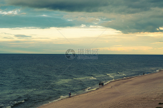 笼罩在海面的黑云天空天气灾难海滩波浪风暴海浪危险天堂空气图片