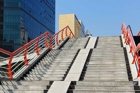 从楼梯到人行桥的阶梯公民商业城市民众梯子天桥水平脚步小路行人图片