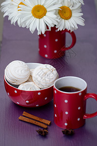 红波尔卡点点茶杯茶饮料洋甘菊糖类紫色棉花圆圈蛋糕奶油乐趣糕点图片