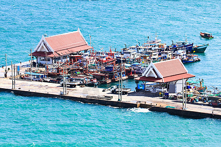 泰国斯里昌岛的鸟眼观码头旅行海洋港口城市假期天空寺庙图片