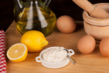 蛋黄素成分小菜砂浆水平食物伴奏柠檬奶油美食用具切菜板图片