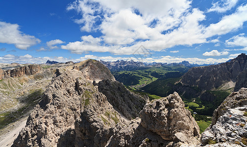 来自Cir山的Badia山谷图片